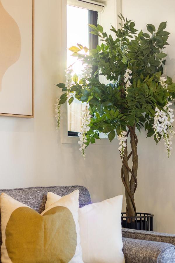 Trendy 3 Bedroom 2 Bath Residence, Central City ไครสต์เชิร์ช ภายนอก รูปภาพ