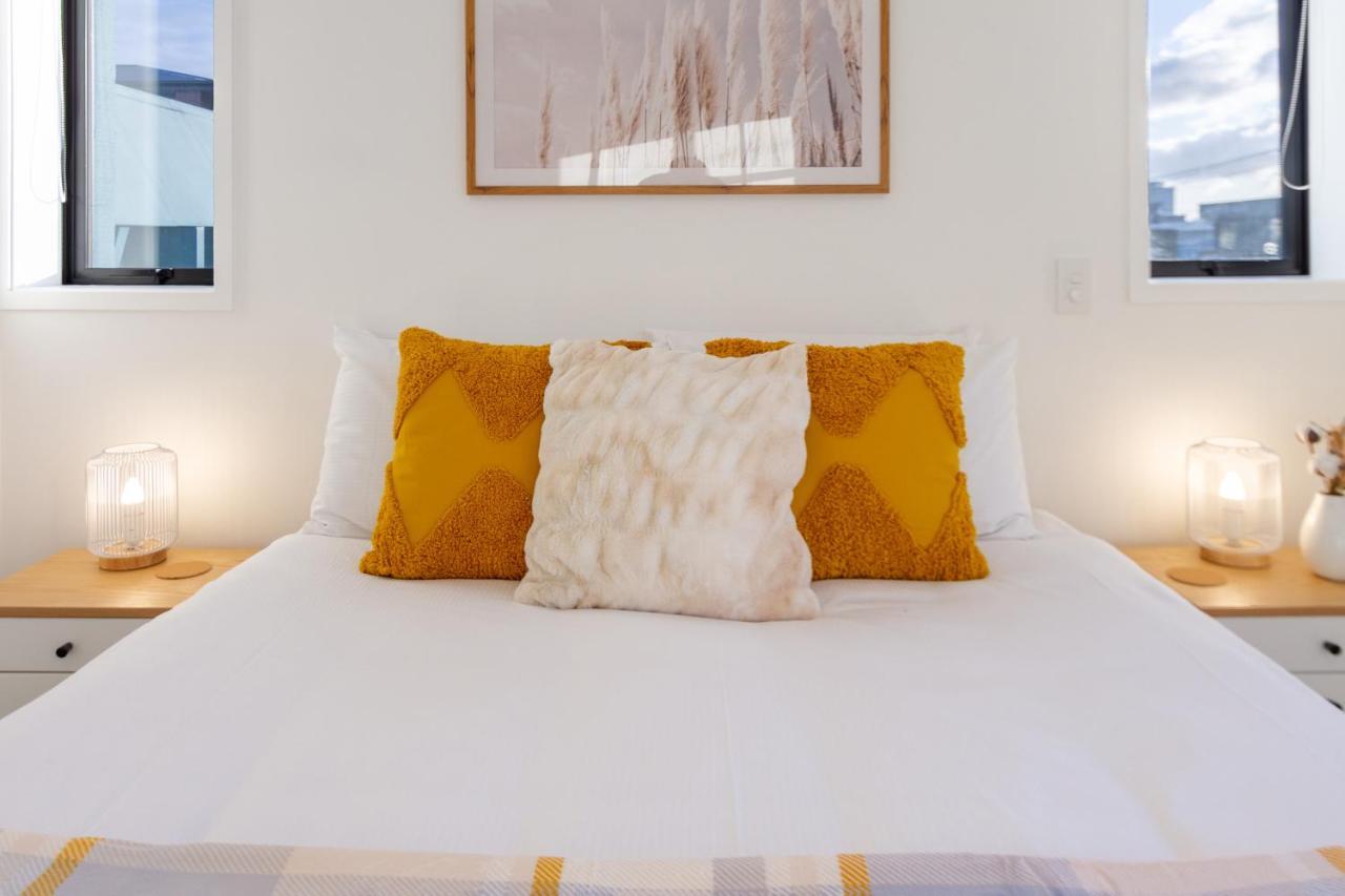 Trendy 3 Bedroom 2 Bath Residence, Central City ไครสต์เชิร์ช ภายนอก รูปภาพ